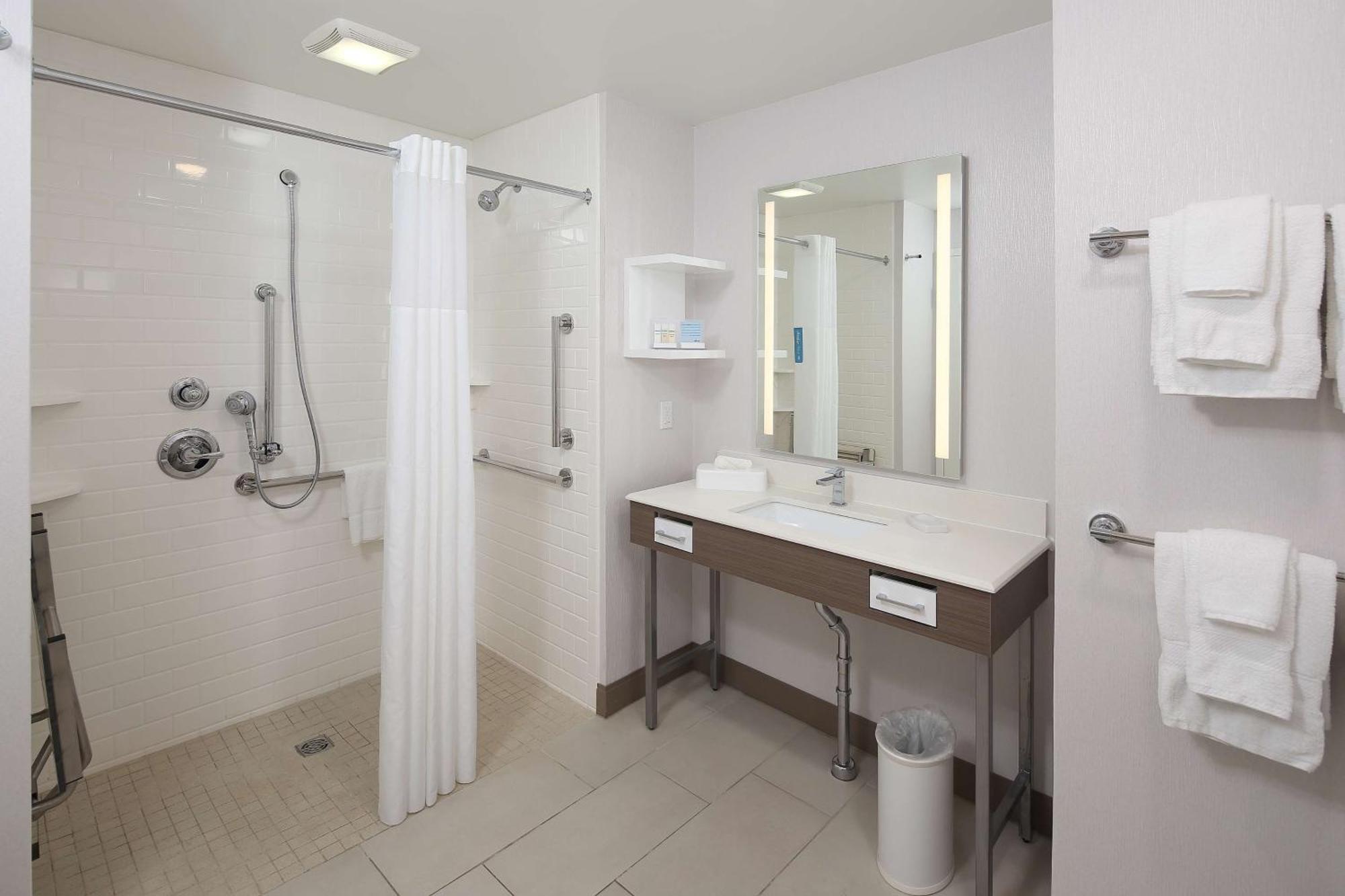 Hampton Inn Holland Dış mekan fotoğraf