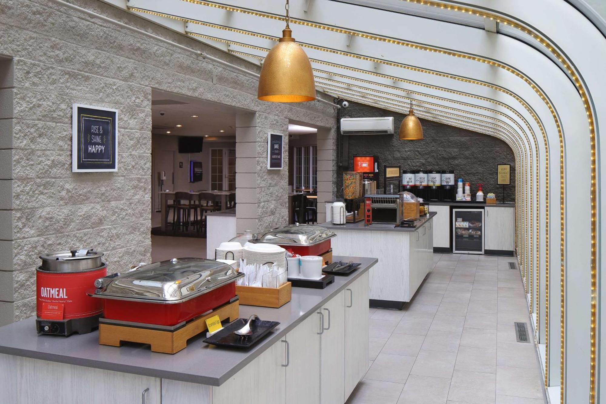 Hampton Inn Holland Dış mekan fotoğraf