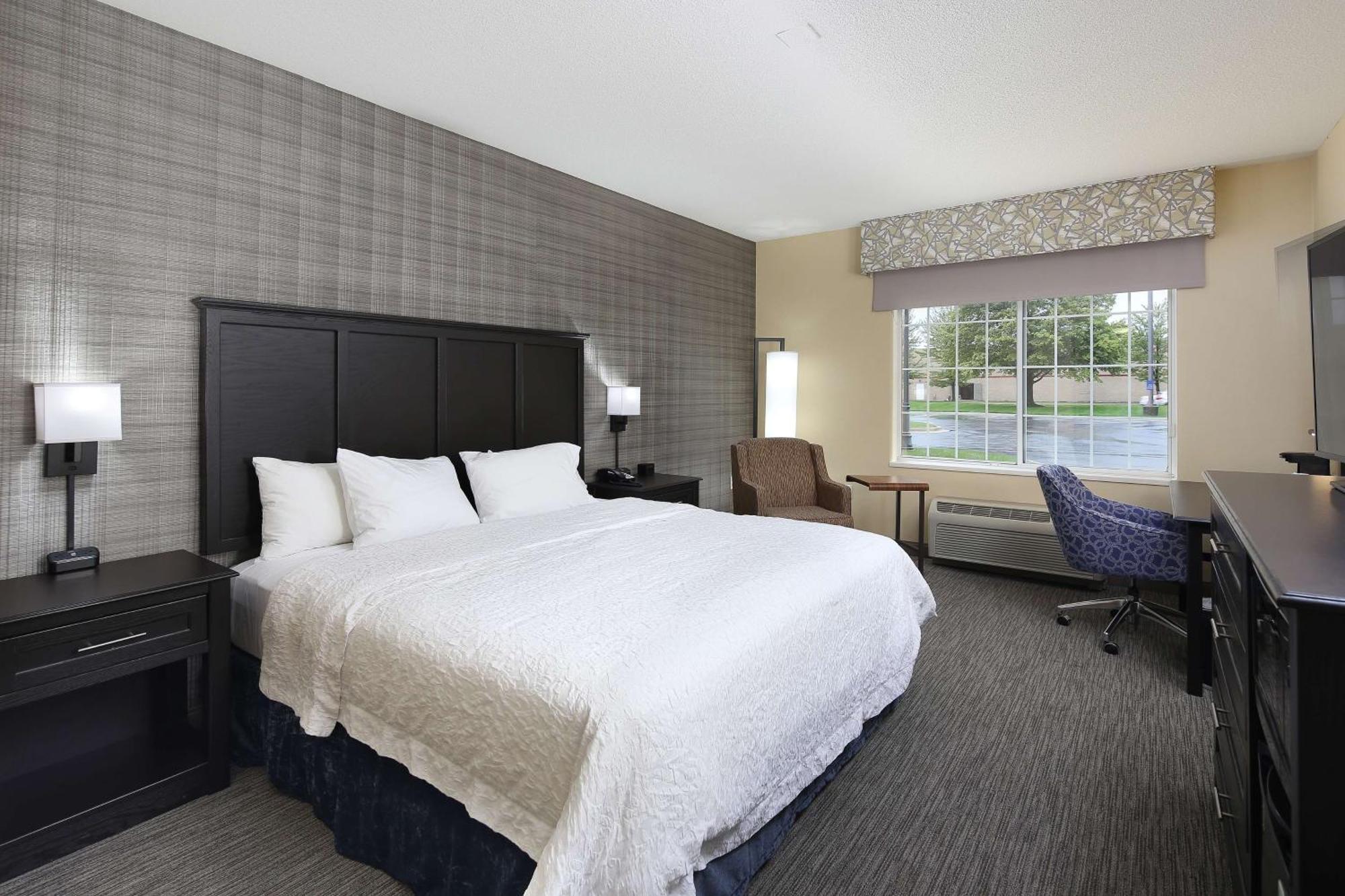 Hampton Inn Holland Dış mekan fotoğraf